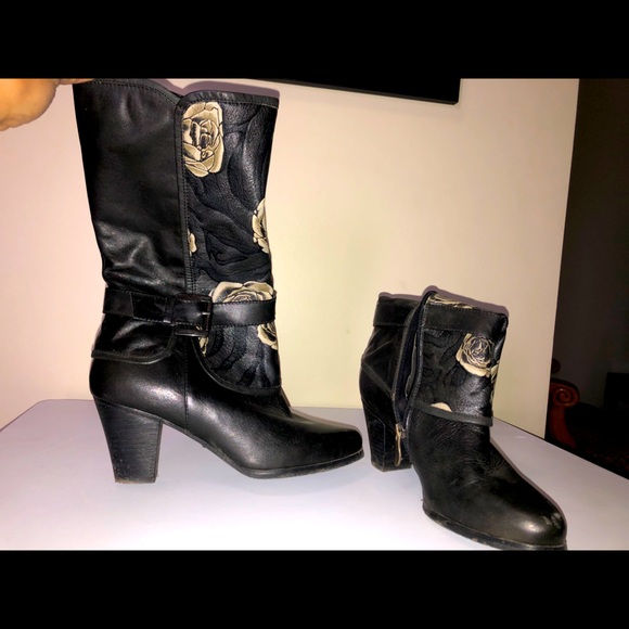 Boots - Picture 1 of 2